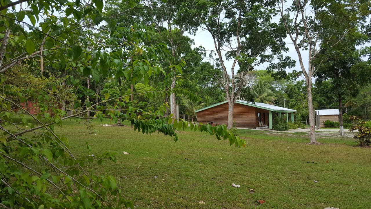 Mahogany Villas 蓬塔戈尔达 外观 照片