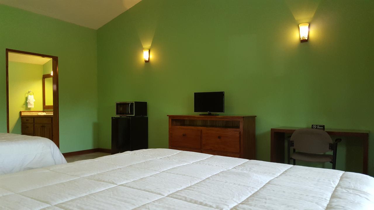 Mahogany Villas 蓬塔戈尔达 外观 照片