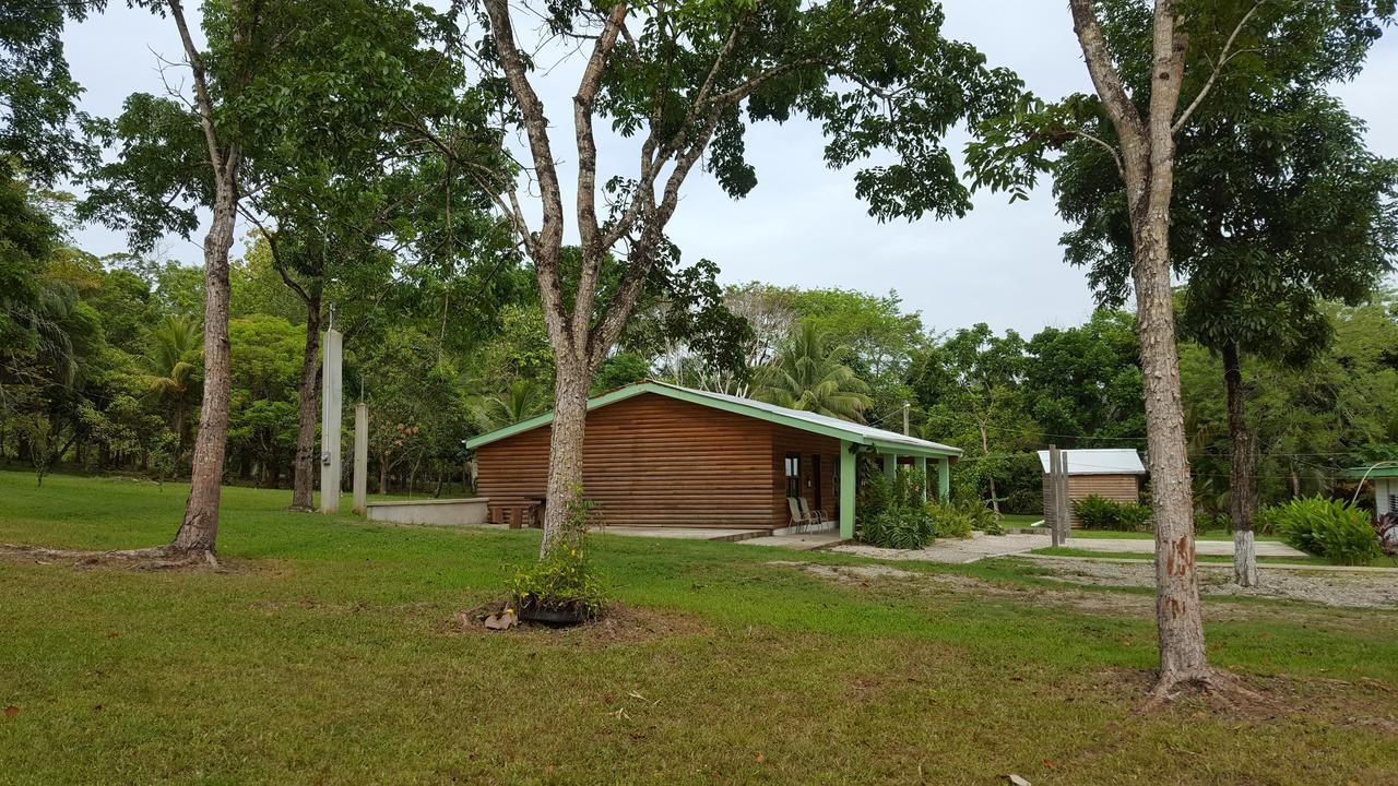 Mahogany Villas 蓬塔戈尔达 外观 照片